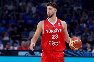 火箭官方晒申京三双:申京在土耳其战胜波兰的比赛中统治全场🔥 火箭官方晒申京三双:申京在土耳其战胜波兰的比赛中统治全场🔥