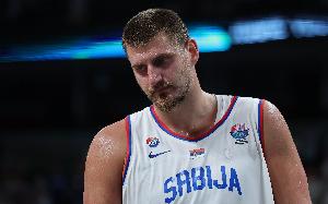 名记:约基奇现在状态不太好 不知道会不会延续到NBA新赛季 名记:约基奇现在状态不太好 不知道会不会延续到NBA新赛季