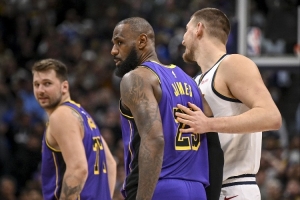 詹姆斯之后谁来搭档东契奇?浓眉二进宫?约基奇字母哥前往湖人? 詹姆斯之后谁来搭档东契奇?浓眉二进宫?约基奇字母哥前往湖人?