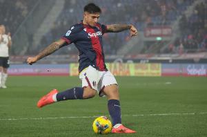 罗马诺:尽管新月有正式接触,但博洛尼亚从未想过放卡斯特罗 罗马诺:尽管新月有正式接触,但博洛尼亚从未想过放卡斯特罗