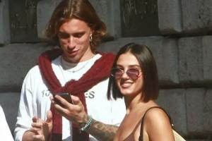 单身1年后又有新欢😍卡拉菲奥里被发现与29岁意大利模特约会 单身1年后又有新欢😍卡拉菲奥里被发现与29岁意大利模特约会