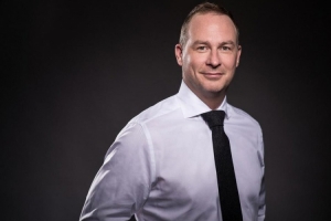 纽卡CEO致信球迷:能成为俱乐部一员实属荣幸 期待这段非凡征程 纽卡CEO致信球迷:能成为俱乐部一员实属荣幸 期待这段非凡征程