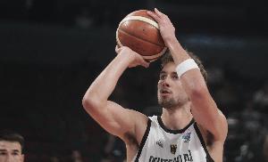 杀伤力十足!小瓦格纳半场7中3贡献15分 罚球10中9 杀伤力十足!小瓦格纳半场7中3贡献15分 罚球10中9