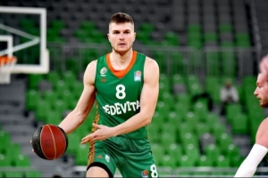 穆里奇国家队谢幕战!东契奇:真正队长 能与他并肩作战是我荣幸 穆里奇国家队谢幕战!东契奇:真正队长 能与他并肩作战是我荣幸