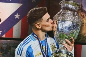 擦肩而过!电讯报:去年利物浦提议用迪亚斯换小蜘蛛,被曼城拒绝 擦肩而过!电讯报:去年利物浦提议用迪亚斯换小蜘蛛,被曼城拒绝