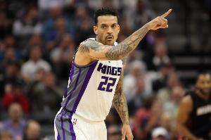 巴爷:NBA很多年轻人吸食大麻&我也吸过 后来NBA高层让我教育他们 巴爷:NBA很多年轻人吸食大麻&我也吸过 后来NBA高层让我教育他们