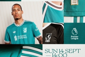 利物浦发布客战伯恩利海报:范迪克身穿第三球衣出镜 利物浦发布客战伯恩利海报:范迪克身穿第三球衣出镜