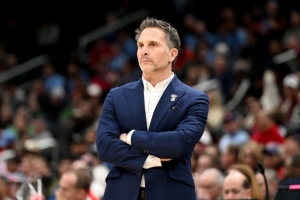 美记:尼克斯将聘请圣约瑟夫大学主帅比利-兰格加入其教练团队 美记:尼克斯将聘请圣约瑟夫大学主帅比利-兰格加入其教练团队