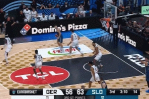 送分!斯洛文尼亚低级失误 施罗德反击打成2+1予以惩戒 送分!斯洛文尼亚低级失误 施罗德反击打成2+1予以惩戒