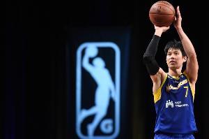 林书豪经纪人:他21年再闯NBA&每月只拿3万 他是为了给亚裔正名 林书豪经纪人:他21年再闯NBA&每月只拿3万 他是为了给亚裔正名