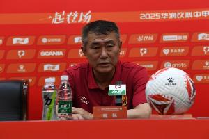 大连鲲城执行主教练:球队士气很高,相信明天球队会奉献精彩比赛 大连鲲城执行主教练:球队士气很高,相信明天球队会奉献精彩比赛