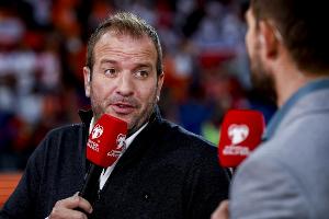 范德法特:汉堡对阵拜仁面临着艰巨的任务,丢球少于5个就算不错 范德法特:汉堡对阵拜仁面临着艰巨的任务,丢球少于5个就算不错