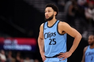 西蒙斯到底是不是有病? 西蒙斯到底是不是有病?