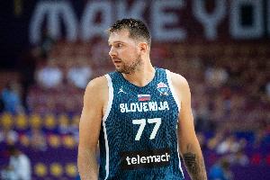 攻防一体?欧锦赛最佳防守球员球迷投票:东契奇得票率24% 攻防一体?欧锦赛最佳防守球员球迷投票:东契奇得票率24%