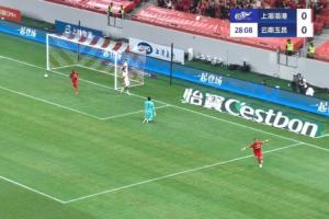 海港1-0领先玉昆!刘若钒直塞助攻,莱昂纳多单刀晃过门将破门 海港1-0领先玉昆!刘若钒直塞助攻,莱昂纳多单刀晃过门将破门