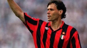 米兰前队医:大家都反对范巴斯滕手术,古利特被狗咬后和我开玩笑 米兰前队医:大家都反对范巴斯滕手术,古利特被狗咬后和我开玩笑