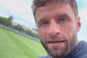 沧桑不少!36岁穆勒祝贺德国男篮进欧锦赛决赛,蓄胡后有些显老 沧桑不少!36岁穆勒祝贺德国男篮进欧锦赛决赛,蓄胡后有些显老