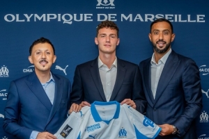 帕瓦尔谈马赛首秀:很高兴取得进球,但还有重要比赛不能得意忘形 帕瓦尔谈马赛首秀:很高兴取得进球,但还有重要比赛不能得意忘形