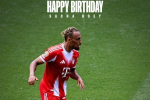 今天是博伊25岁生日,拜仁社媒送上祝福:生日快乐🙌❤️🤍 今天是博伊25岁生日,拜仁社媒送上祝福:生日快乐🙌❤️🤍