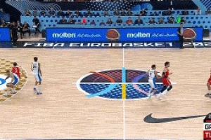 开张!土耳其前场抢断 申京接球暴扣打中个人本场首个运动战进球 开张!土耳其前场抢断 申京接球暴扣打中个人本场首个运动战进球