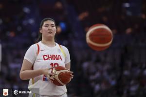 亚洲杯场均14分钟15.6分!媒体人:山东女篮以不菲代价签下张子宇 亚洲杯场均14分钟15.6分!媒体人:山东女篮以不菲代价签下张子宇