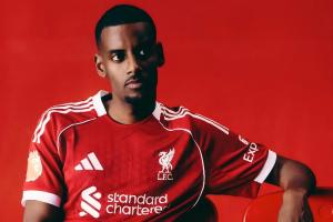 是否担心伊萨克以后闹罢训走?斯洛特:各方满意能走,没必要罢训 是否担心伊萨克以后闹罢训走?斯洛特:各方满意能走,没必要罢训