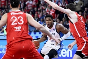 申京大战扬尼斯;土耳其平趟希腊 申京大战扬尼斯;土耳其平趟希腊