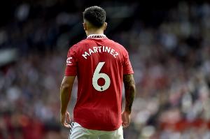 该续约吗?27岁利马效力曼联3年伤病不断仅出场91次 合同27年到期 该续约吗?27岁利马效力曼联3年伤病不断仅出场91次 合同27年到期