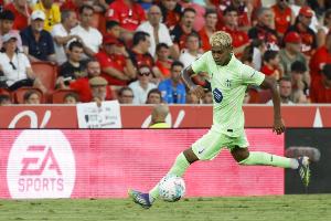 记者:西足协保证,他们不知道亚马尔抵达西班牙队时有任何不适 记者:西足协保证,他们不知道亚马尔抵达西班牙队时有任何不适