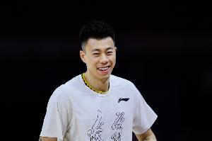 上海男篮热身赛逆转横滨 张镇麟首秀12分5板6助&怀特塞德13分7板 上海男篮热身赛逆转横滨 张镇麟首秀12分5板6助&怀特塞德13分7板