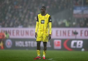 吉拉西连续8场德甲破门,非德国球员仅莱万、奥巴梅扬曾做到 吉拉西连续8场德甲破门,非德国球员仅莱万、奥巴梅扬曾做到