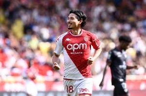 南野拓实已成为法甲历史上进球最多的日本球员,共打入18球 南野拓实已成为法甲历史上进球最多的日本球员,共打入18球