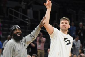 山姆高德:东契奇交易后独行侠内部变得很诡异 我最终也因此离开 山姆高德:东契奇交易后独行侠内部变得很诡异 我最终也因此离开