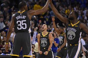 追梦:KD在雷霆时我们就是兄弟 我15年少拿钱就为在16年腾出顶薪 追梦:KD在雷霆时我们就是兄弟 我15年少拿钱就为在16年腾出顶薪