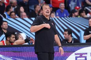 决赛对阵德国!土耳其主帅:目前我们更出色 已做好赢球准备 决赛对阵德国!土耳其主帅:目前我们更出色 已做好赢球准备