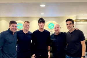 05年欧冠决赛回忆杀!内斯塔社媒晒合影,卡卡杰拉德等人在列 05年欧冠决赛回忆杀!内斯塔社媒晒合影,卡卡杰拉德等人在列