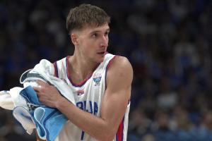 FIBA欧洲区主席:伤员递补问题可以讨论 下届比赛将取消背靠背 FIBA欧洲区主席:伤员递补问题可以讨论 下届比赛将取消背靠背