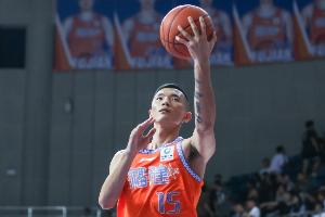 济南时报:夏季联赛东营站山东男篮2胜1负 陈林坚“完美”融入 济南时报:夏季联赛东营站山东男篮2胜1负 陈林坚“完美”融入