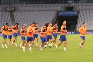 比赛日vlog 继续秉承永不放弃的态度，面对未来每场比赛！