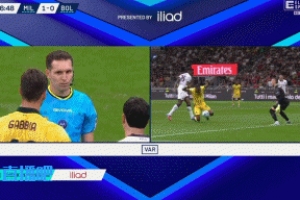 恩昆库两连倒地未判点!主裁:博洛尼亚8号未构成犯规不判罚点球 恩昆库两连倒地未判点!主裁:博洛尼亚8号未构成犯规不判罚点球