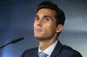 卡斯蒂亚也吃争议红牌,阿韦洛亚:我和阿隆索都不明白是什么原因 卡斯蒂亚也吃争议红牌,阿韦洛亚:我和阿隆索都不明白是什么原因