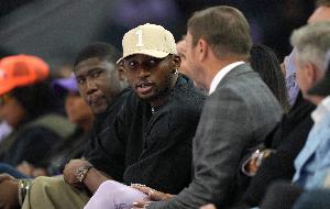 Shams:拉科布问库明加是否想留队 球员反问球队是否需要他 Shams:拉科布问库明加是否想留队 球员反问球队是否需要他