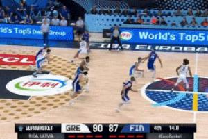 加时有没有!最后6秒瓦尔托宁接球三分强行出手造成三分犯规! 加时有没有!最后6秒瓦尔托宁接球三分强行出手造成三分犯规!