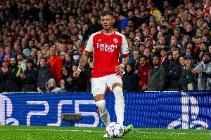 记者:本-怀特身体存在小问题,没有参加阿森纳今天的训练 记者:本-怀特身体存在小问题,没有参加阿森纳今天的训练