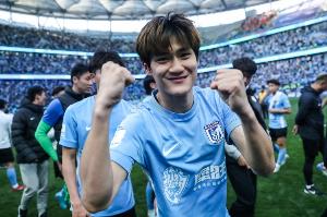 足球报:英博每年有5000万的保底资金,两家新股东出资千万级别 足球报:英博每年有5000万的保底资金,两家新股东出资千万级别