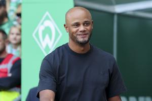 图片报:拜仁全队10月5日参加啤酒节,在那之前力争全胜 图片报:拜仁全队10月5日参加啤酒节,在那之前力争全胜