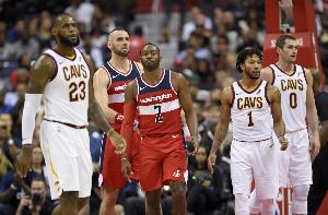 詹姆斯决定Ⅰ去公牛?查尔莫斯:他和韦德&罗斯搭档进攻端没空间 詹姆斯决定Ⅰ去公牛?查尔莫斯:他和韦德&罗斯搭档进攻端没空间