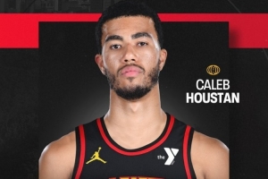 名记:休斯坦和基顿-华莱士被认为是老鹰剩余阵容名额的最大热门 名记:休斯坦和基顿-华莱士被认为是老鹰剩余阵容名额的最大热门