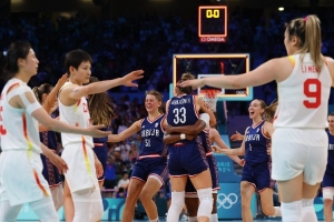 王思雨&杨力维明年还打世界杯吗?杨毅:宫鲁鸣肯定换人 要练新人 王思雨&杨力维明年还打世界杯吗?杨毅:宫鲁鸣肯定换人 要练新人