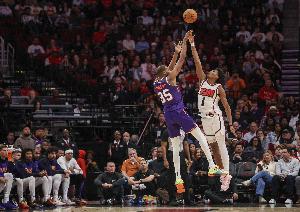 还想再打几年?杜兰特:能打几年就打几年 希望我能打到40岁吧 还想再打几年?杜兰特:能打几年就打几年 希望我能打到40岁吧